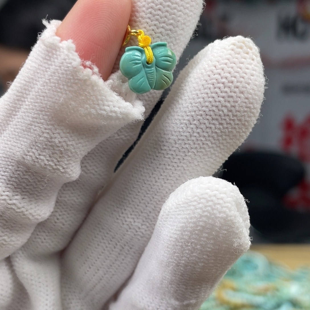 绿松石未镶嵌挂件