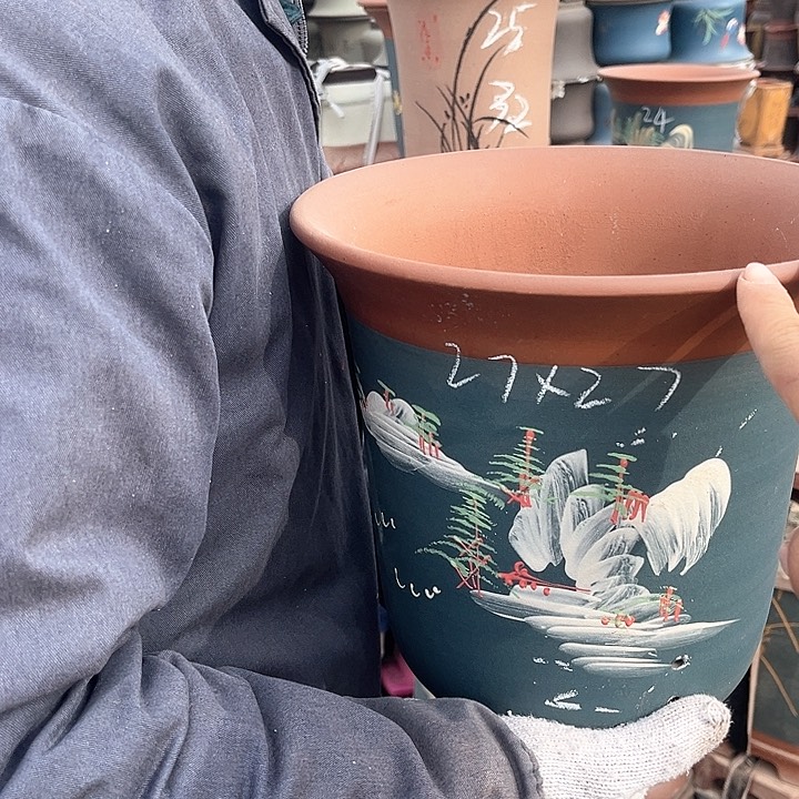 紫砂紫砂花盆和花盆之间