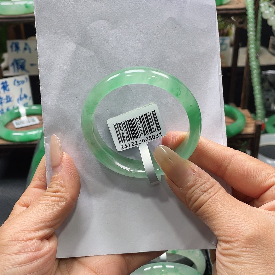 石英质玉手镯未镶嵌淼淼