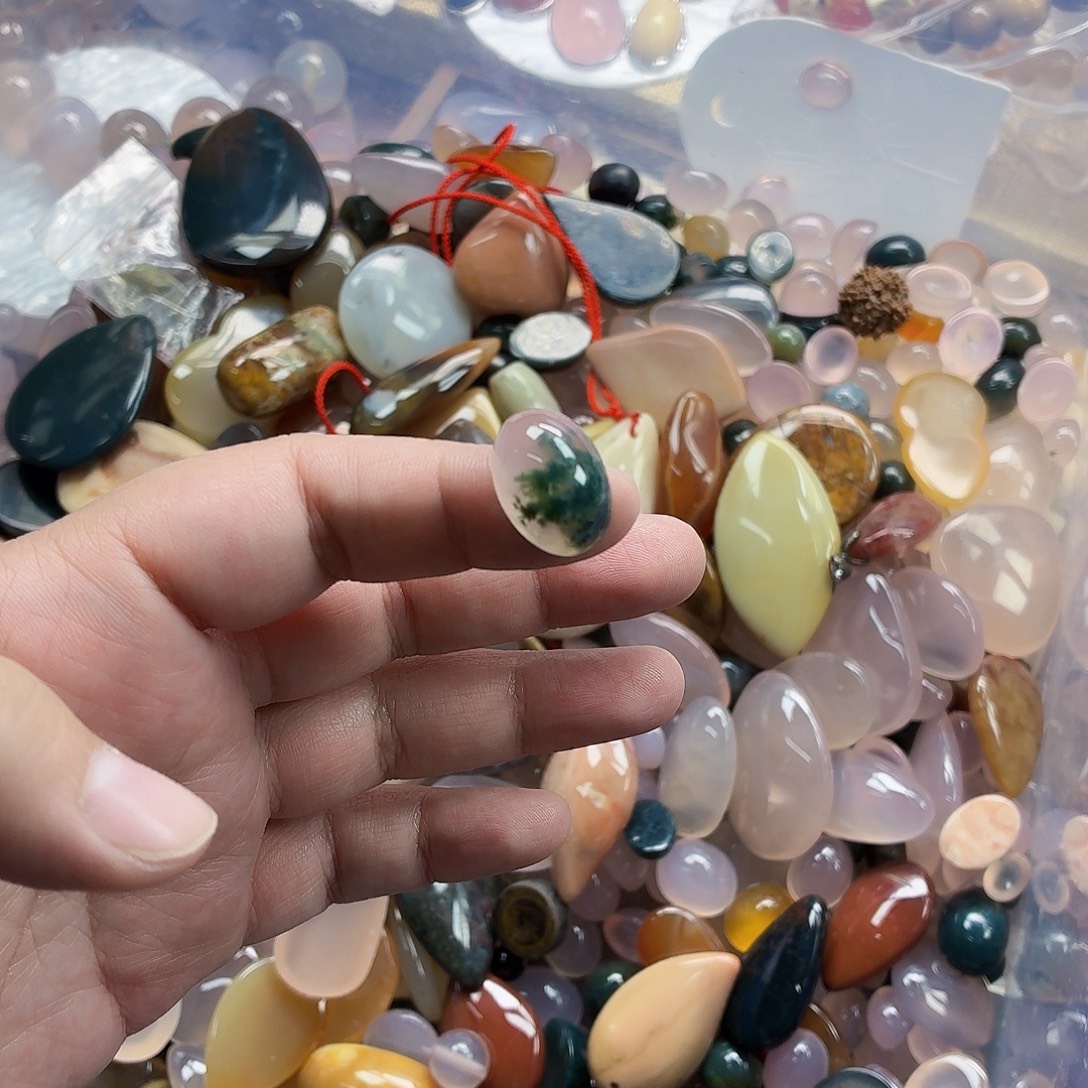 馨***荷玛瑙/玉髓合金珠宝半成品