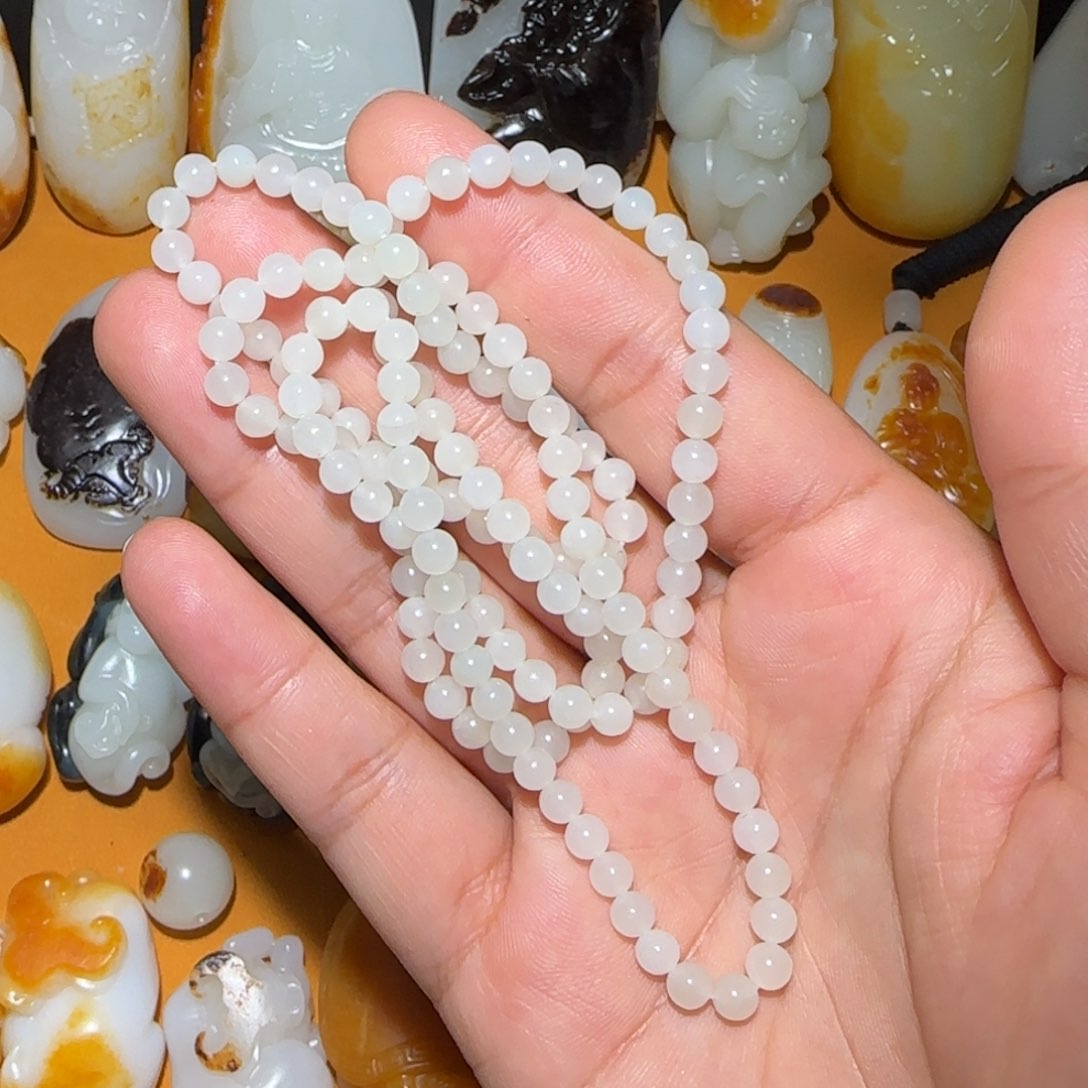 和田玉颈饰未镶嵌