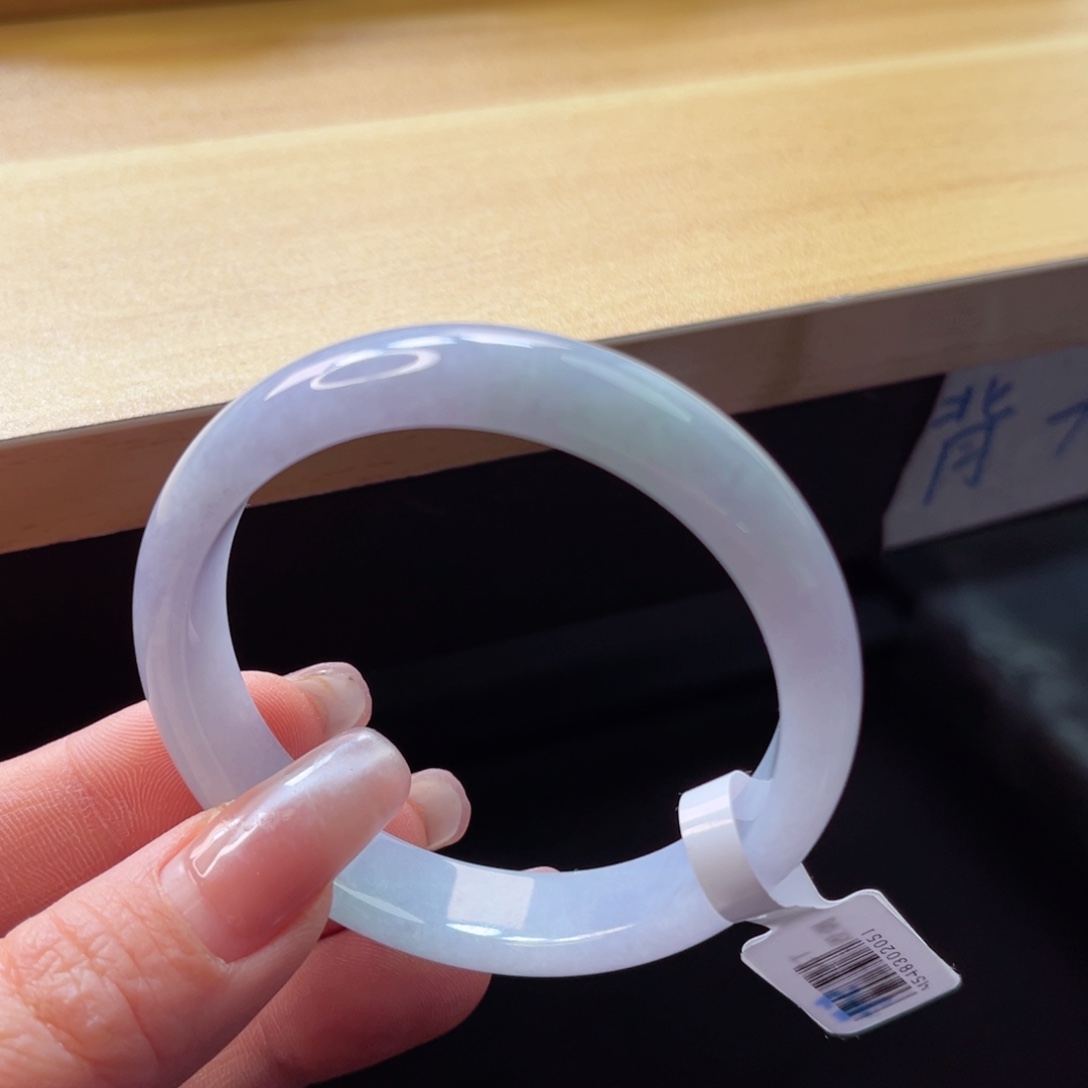 翡翠手镯未镶嵌手镯