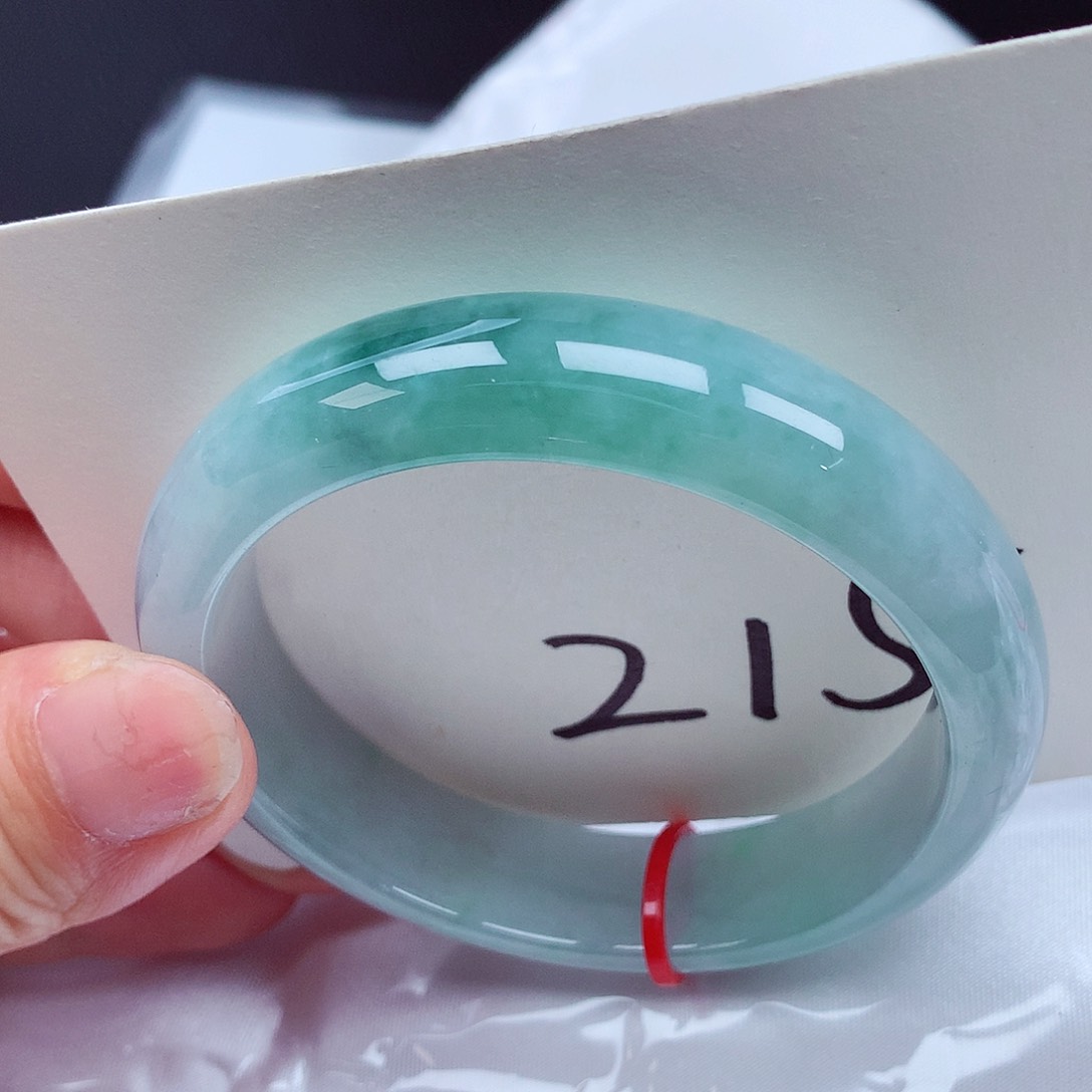 翡翠未镶嵌手镯翡翠