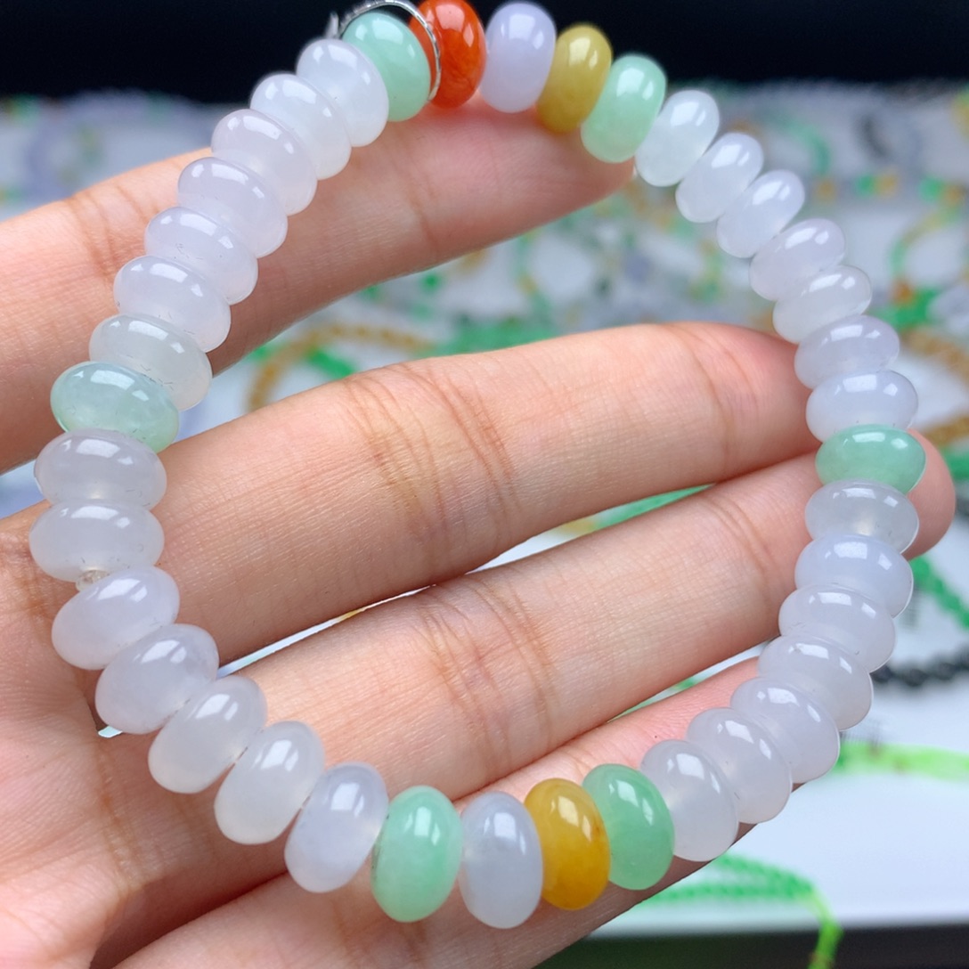 未镶嵌翡翠手链卡