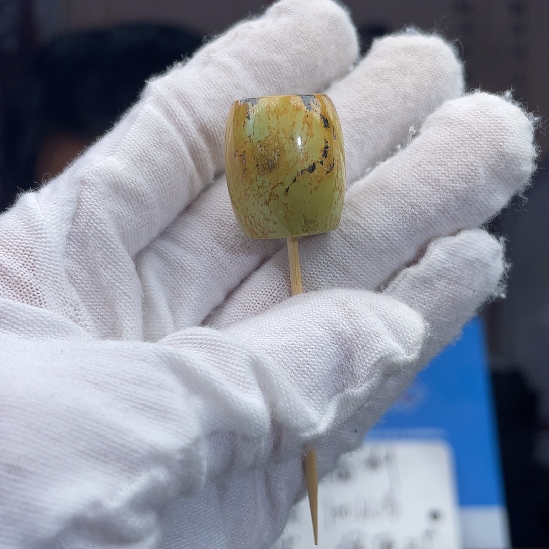 南红玛瑙未镶嵌珠宝奇石