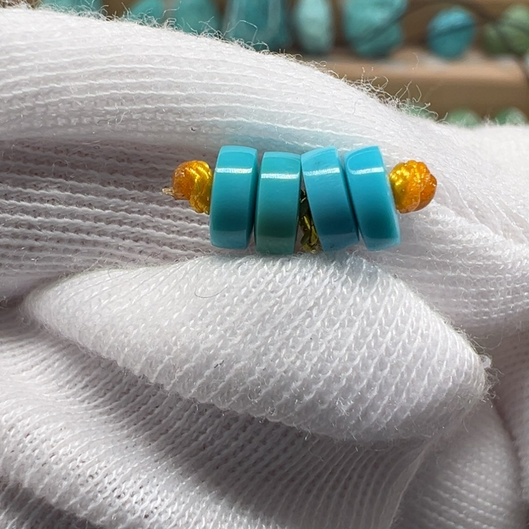 绿松石配饰未镶嵌