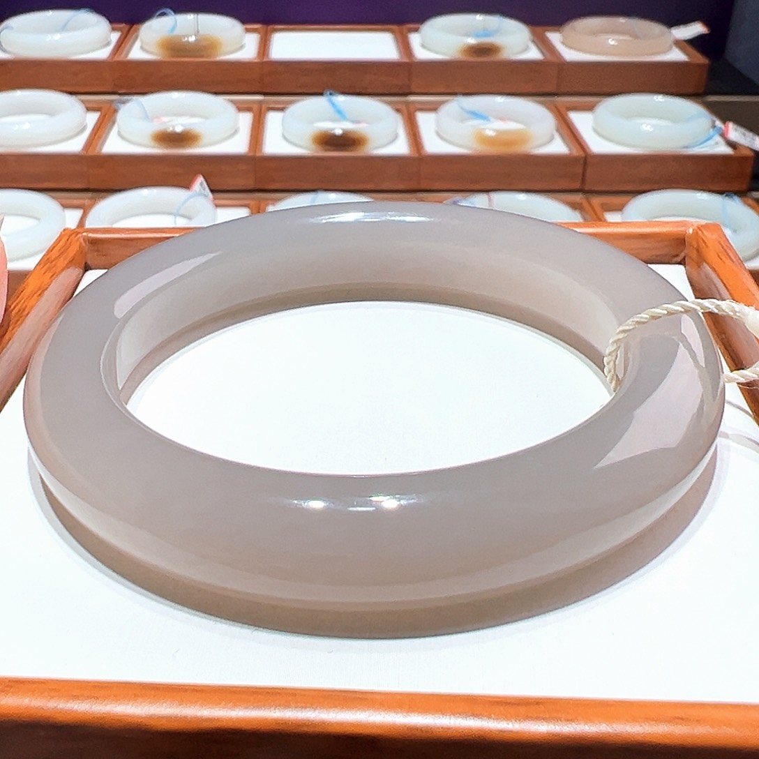 和田玉手镯57/56未镶嵌