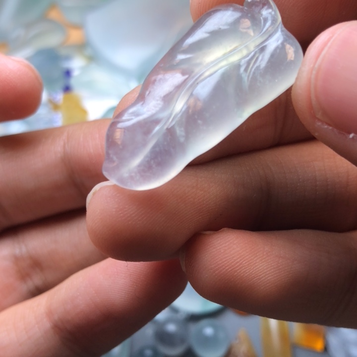 定制翡翠未镶嵌挂件