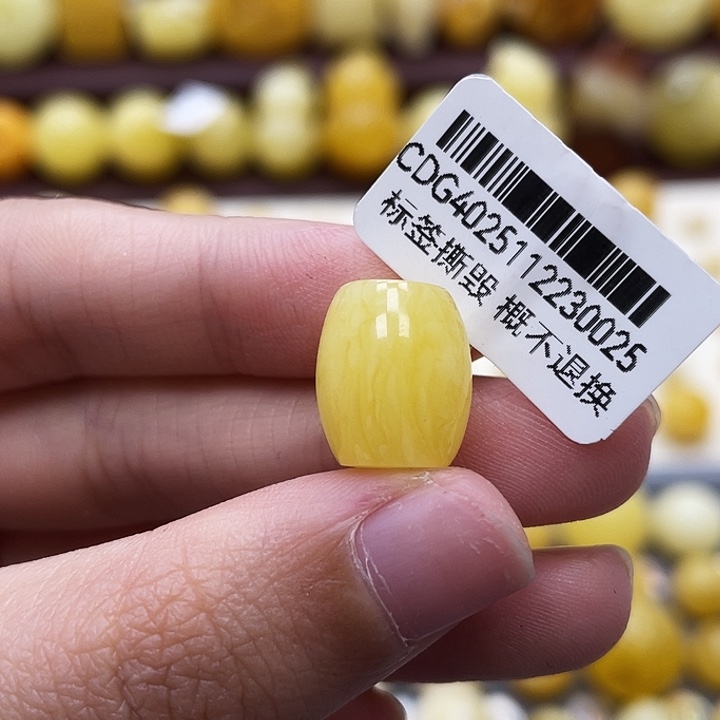 琥珀未镶嵌裸石11.1*12.9mm小桶珠