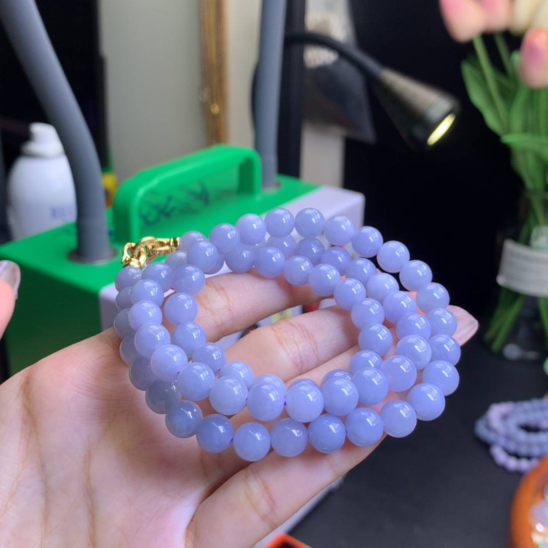 翡翠未镶嵌颈饰卡7.8