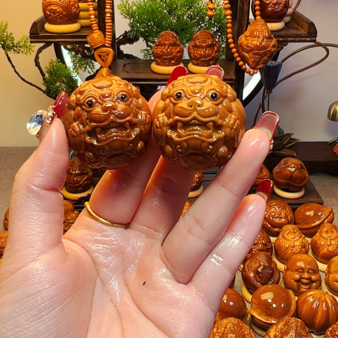 橄榄核手串/手链牛****车貔貅一对