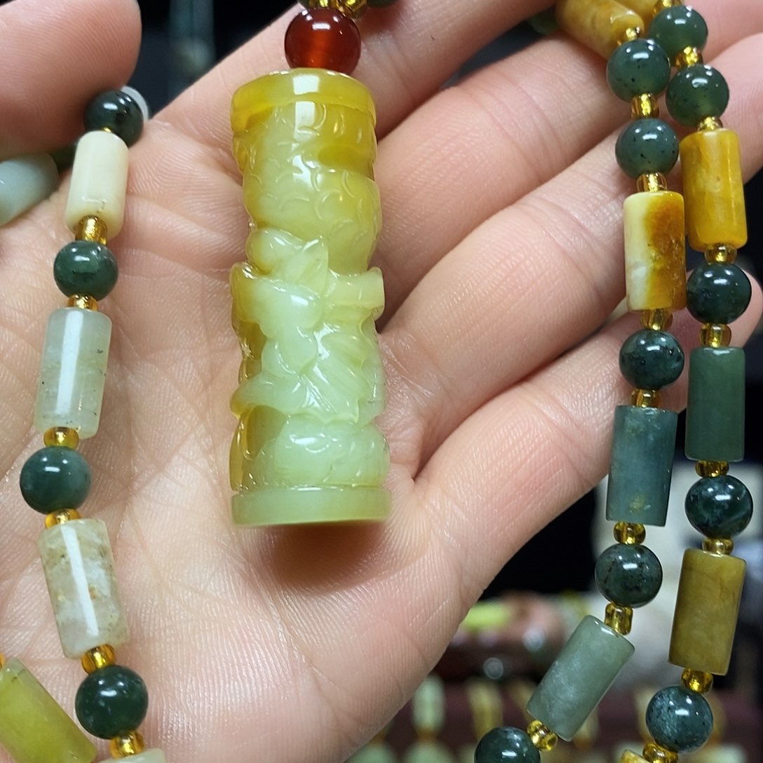 岫玉挂件吊坠未镶嵌