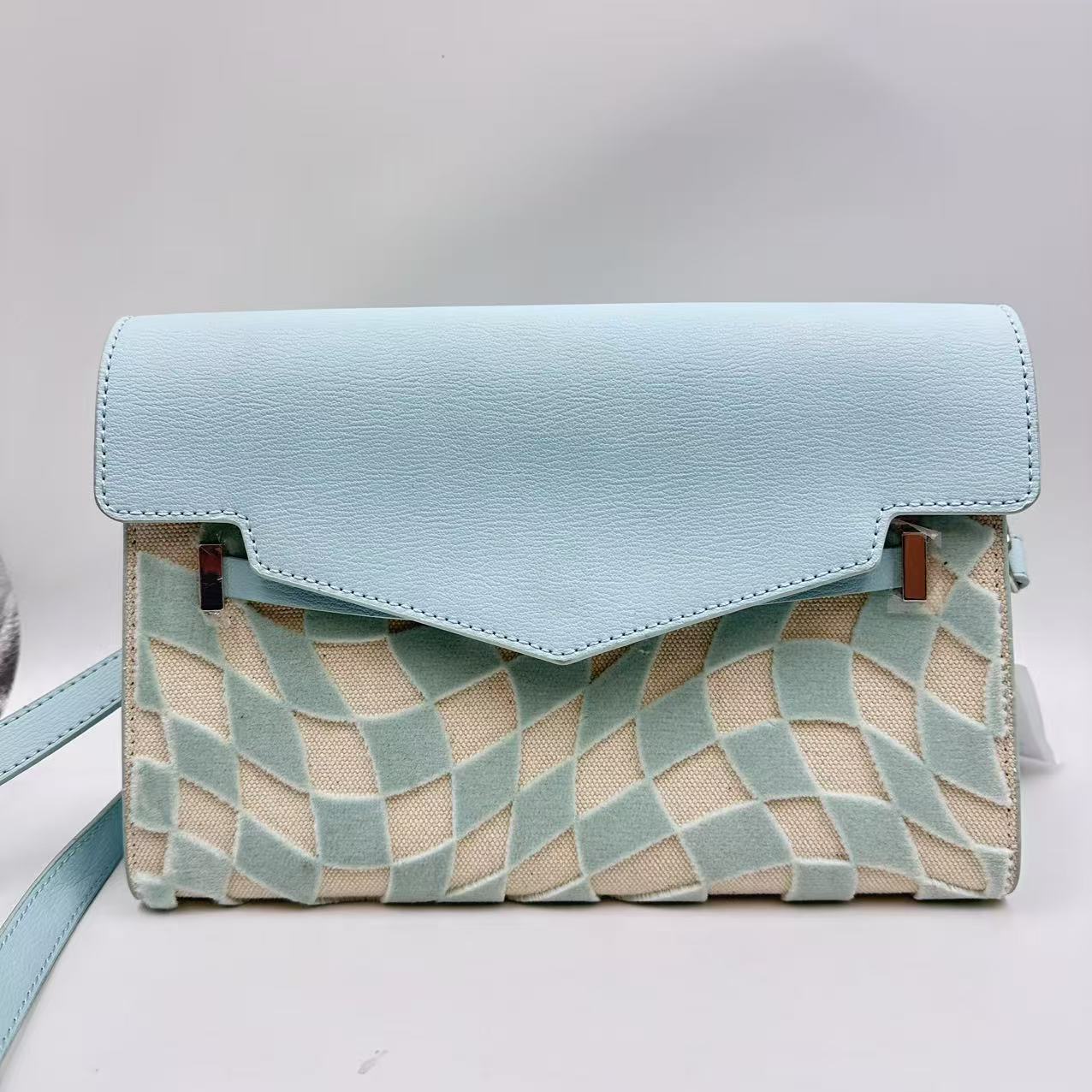 -多色四方单肩包