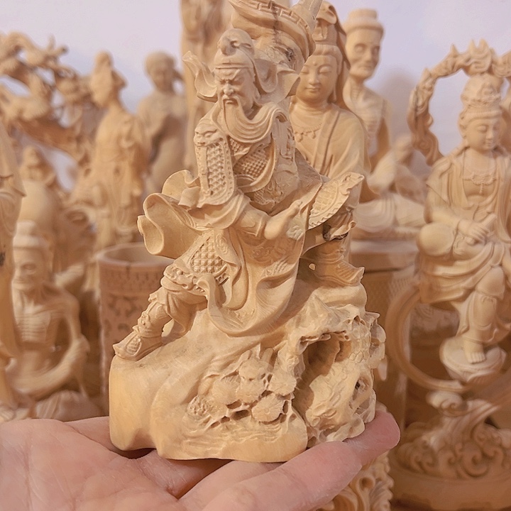 木大*?小叶黄杨木12高关公摆件有瑕