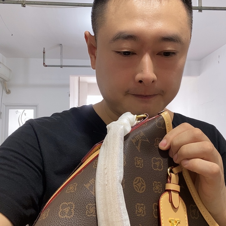 蚕丝PVC水牛皮（革）小牛皮（革）牛皮纸