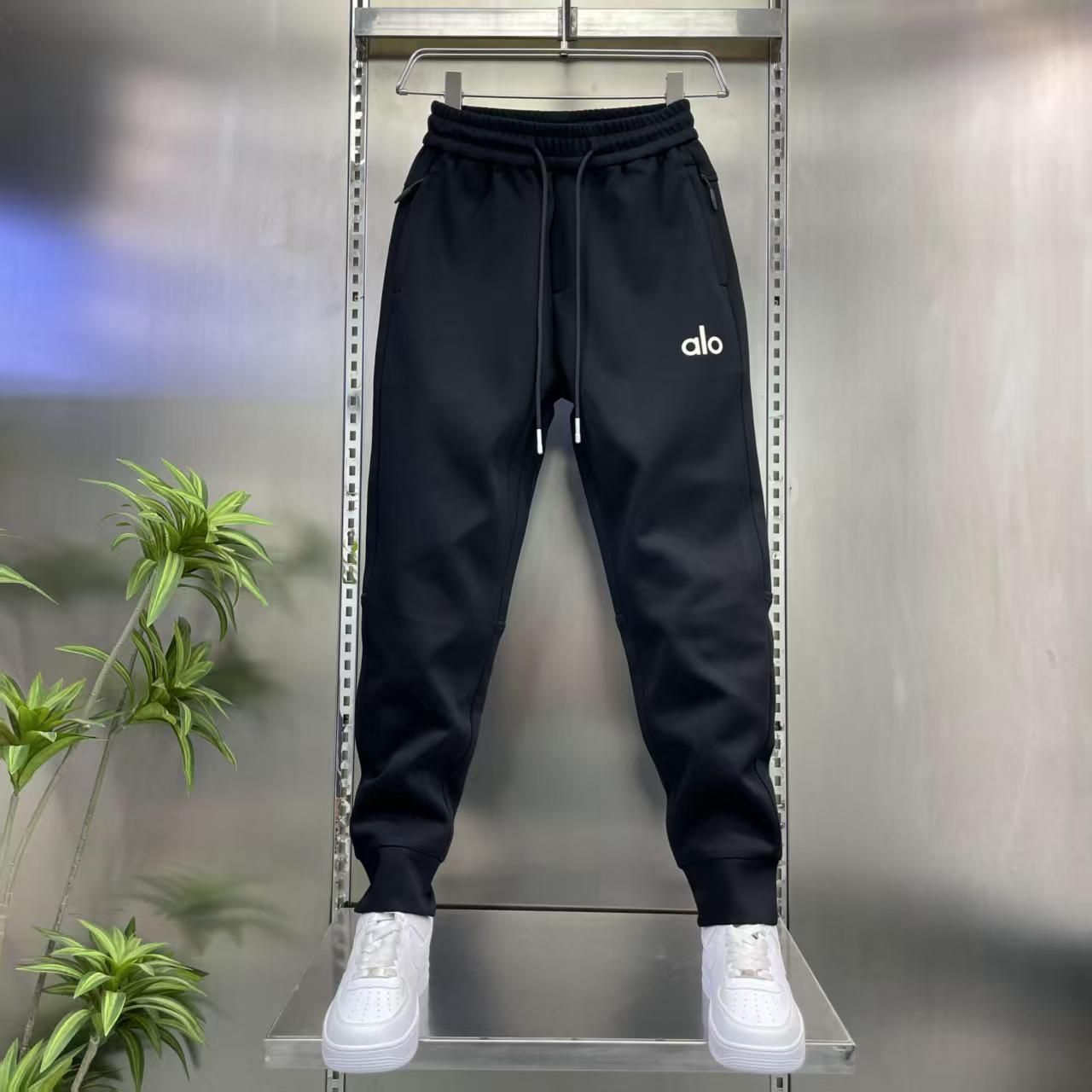 秋冬季休闲裤男士束脚卫裤男士百搭秋冬卫裤宽松弹力运动潮流时尚