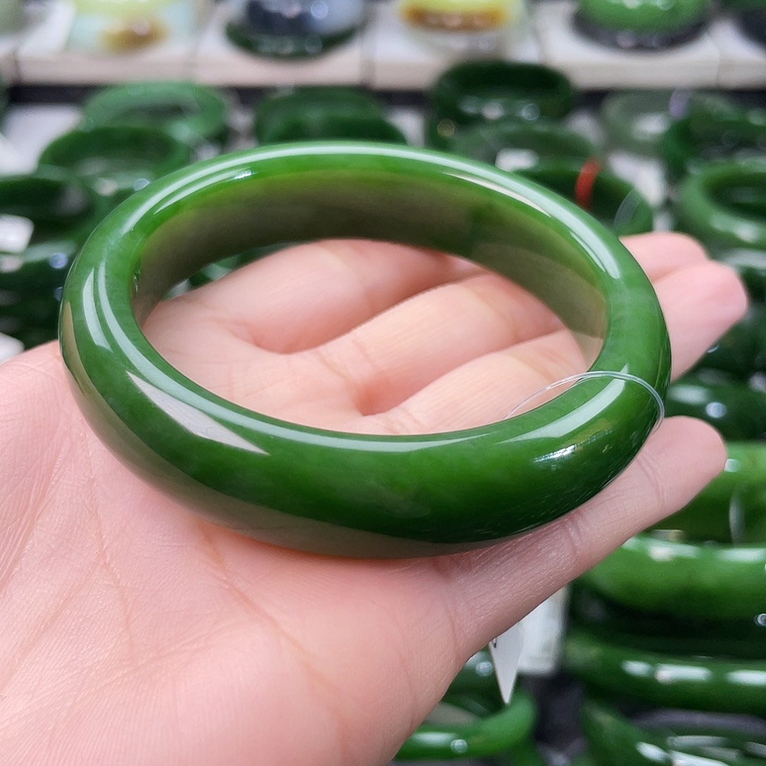 和田玉（碧玉）手镯未镶嵌