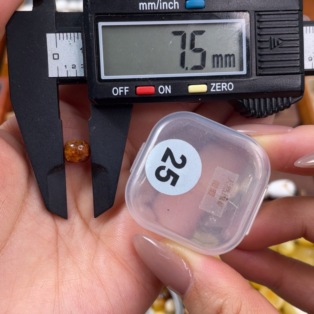 琥珀未镶嵌珠宝奇石琥珀蜜蜡微瑕