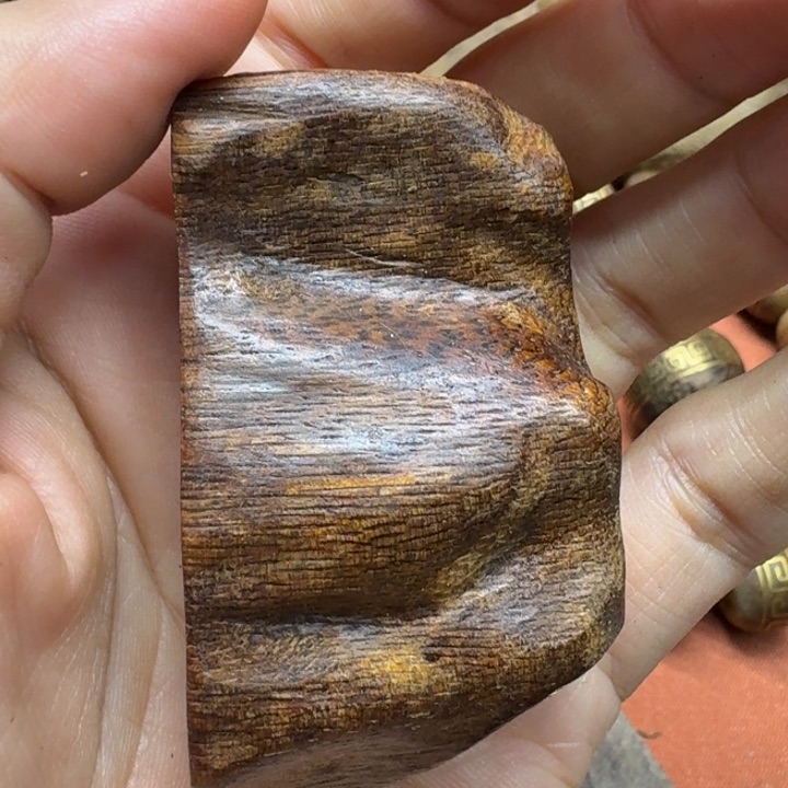 大叶紫檀（黑酸枝木类）