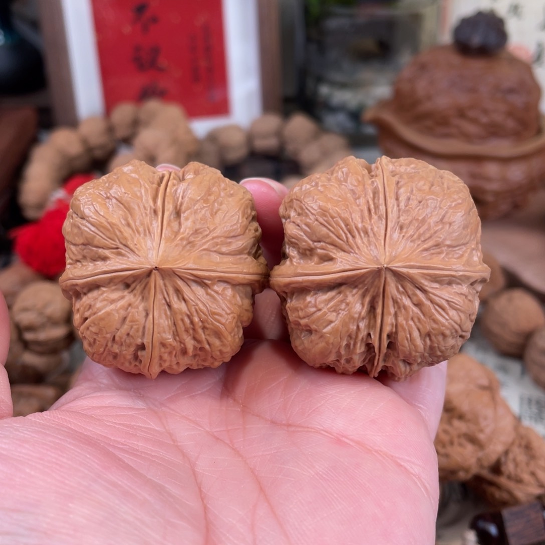 文玩核桃把件四棱43尺