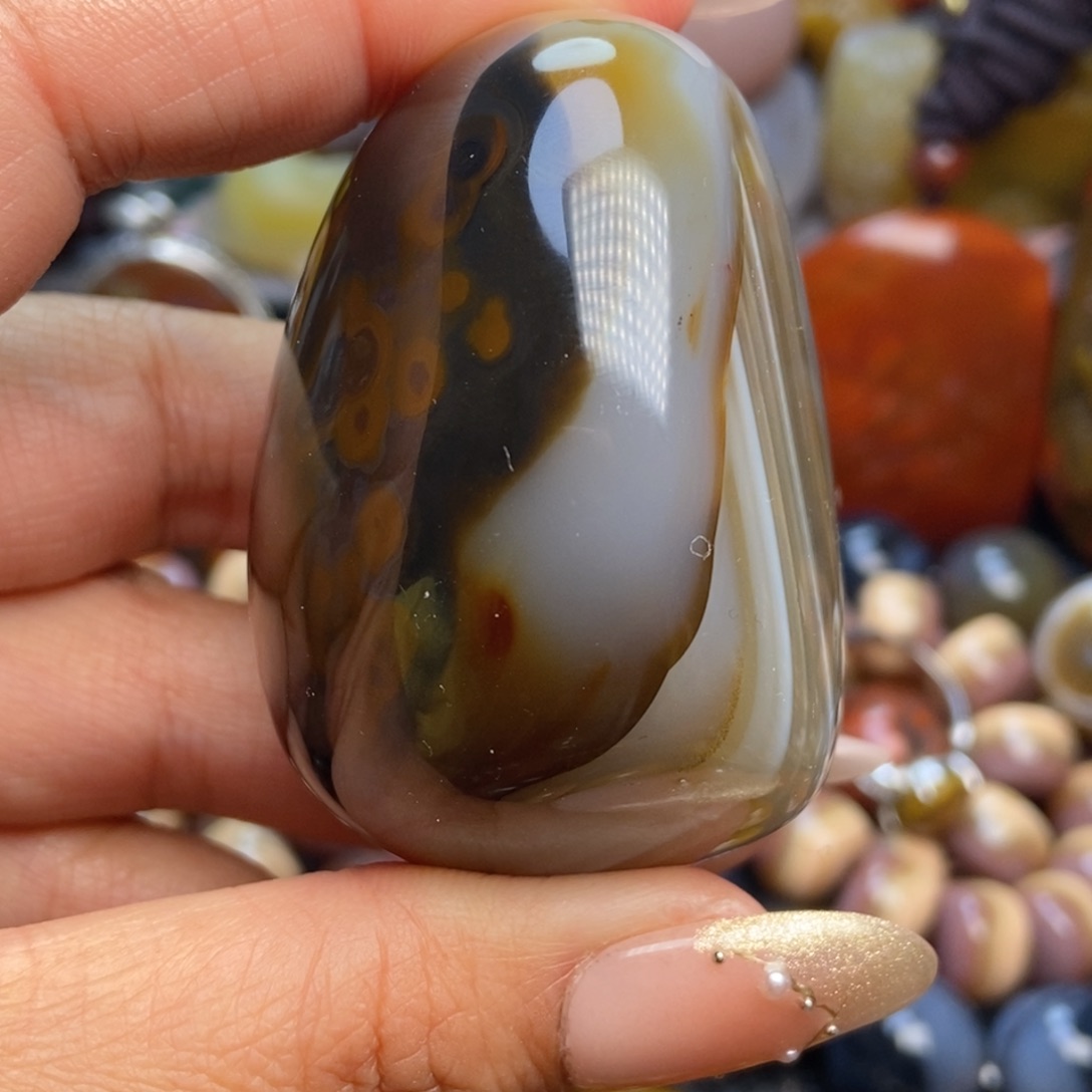 玛瑙/玉髓颈饰未镶嵌