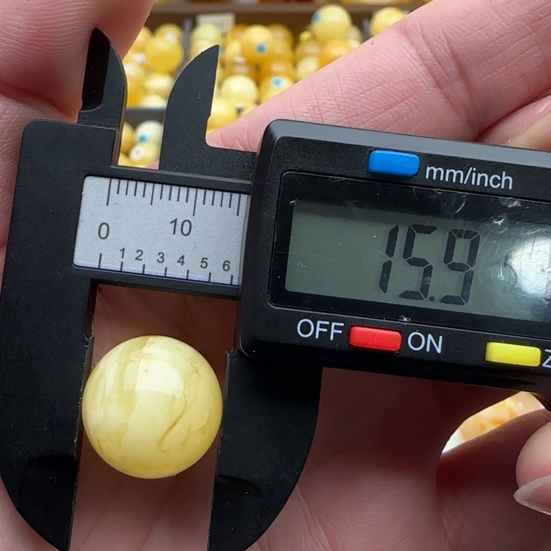 ****i蜜蜡未镶嵌裸石瑕疵珠子