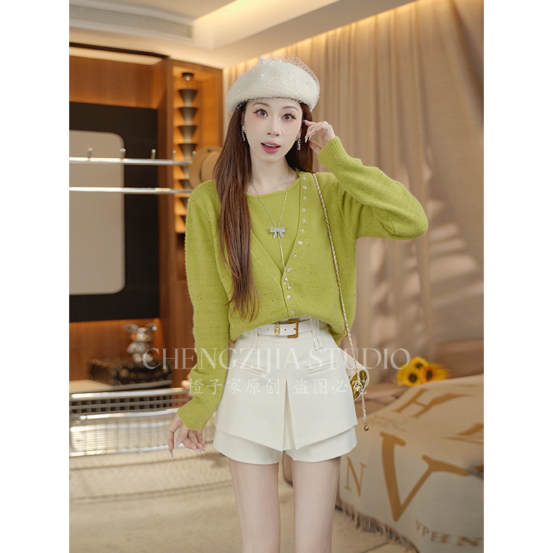 【裴诗婷】橙子·studio【心动赴约】MY00098纽扣V领假两件毛衣