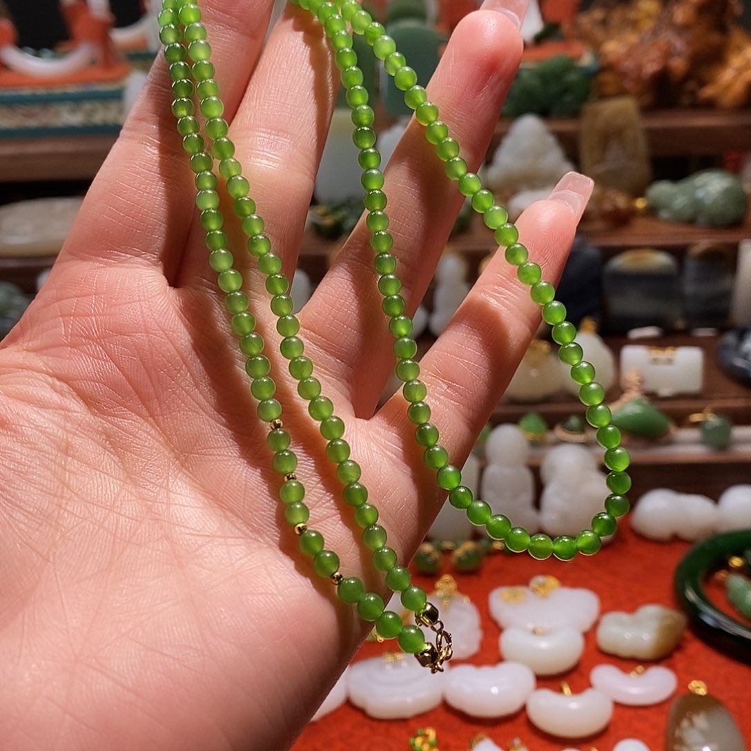 和田玉颈饰18K金镶嵌