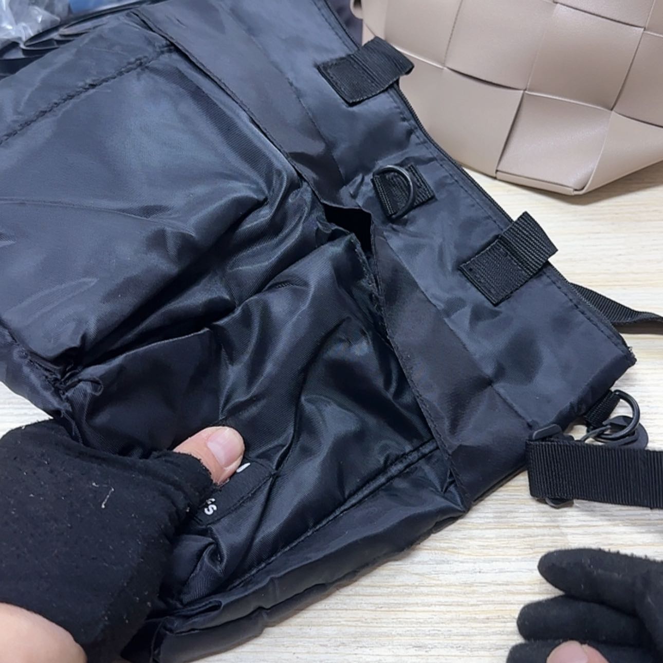 【闪购商品】杂项杂项杂项杂项进**人