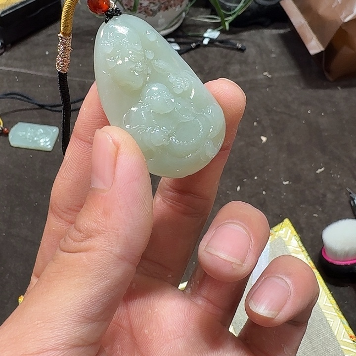 未镶嵌和田玉车挂