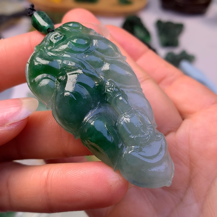 定制翡翠未镶嵌翡翠