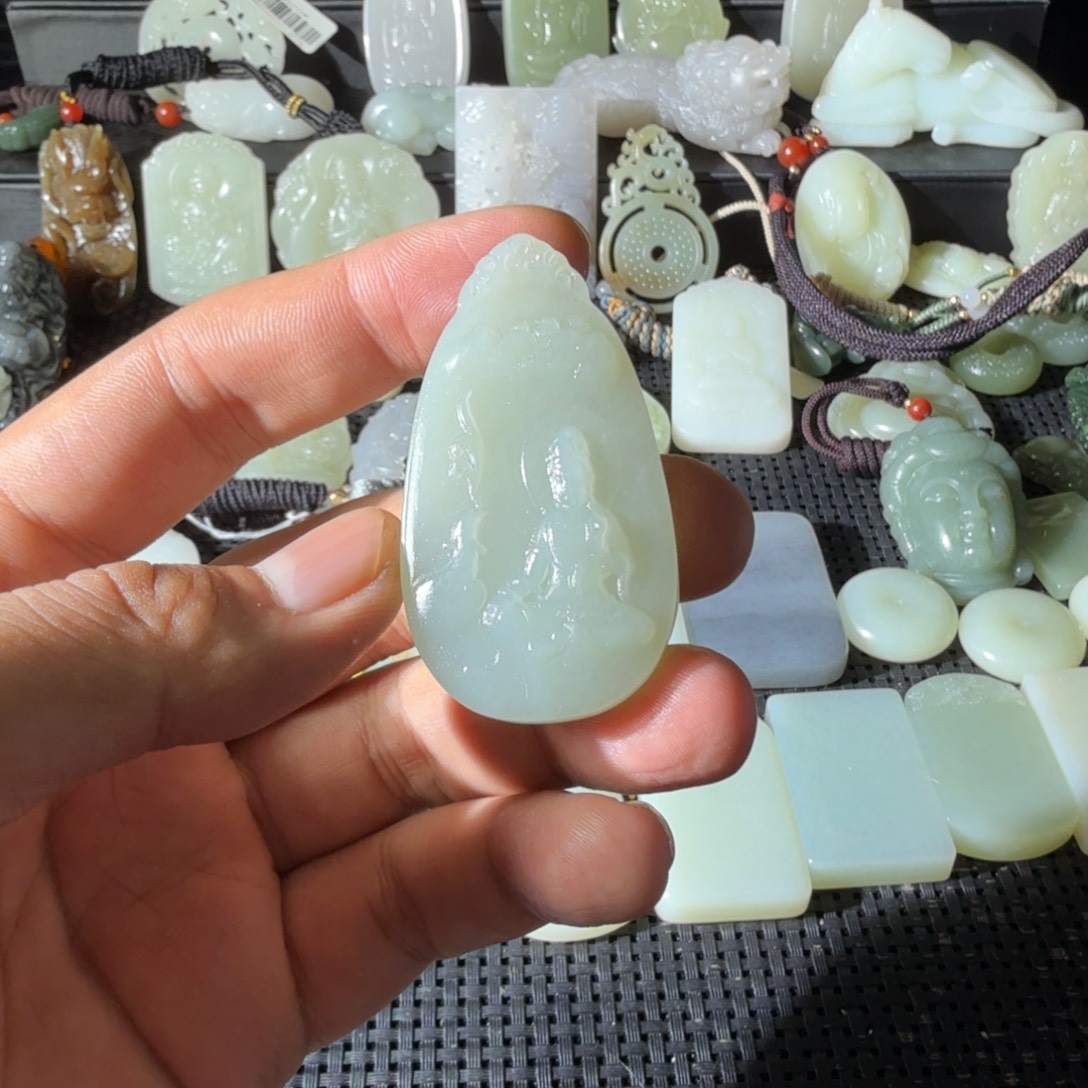 和田玉未镶嵌挂件