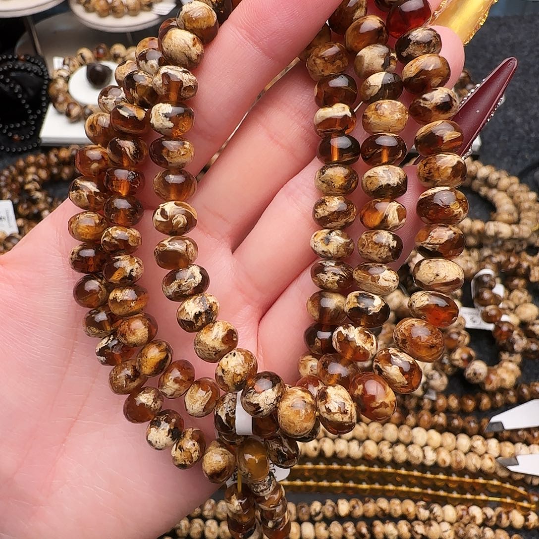 琥珀未镶嵌手链抚顺琥珀