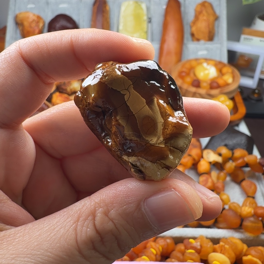 定制琥珀未镶嵌珠子料