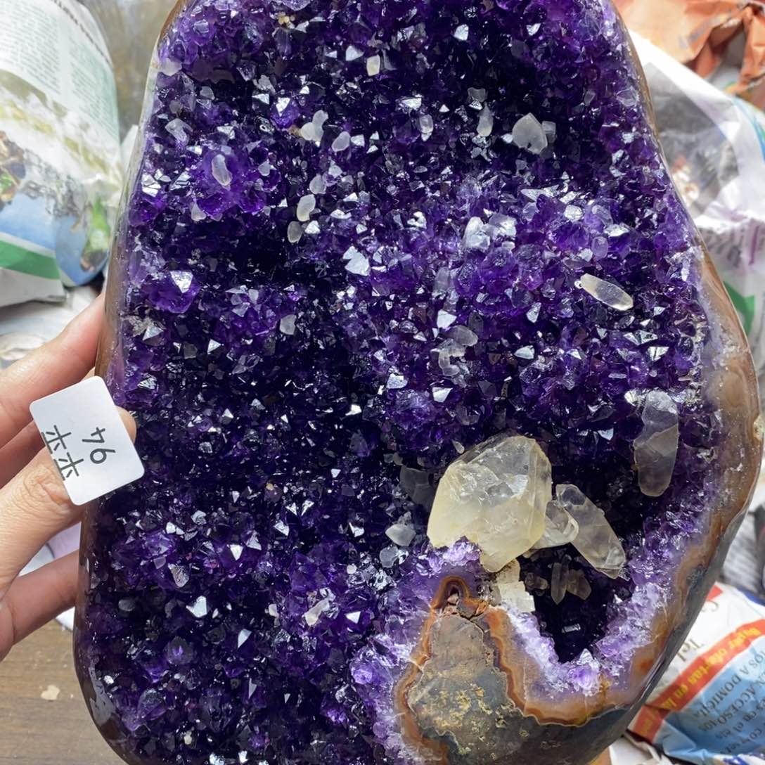 紫晶乌拉圭未镶嵌