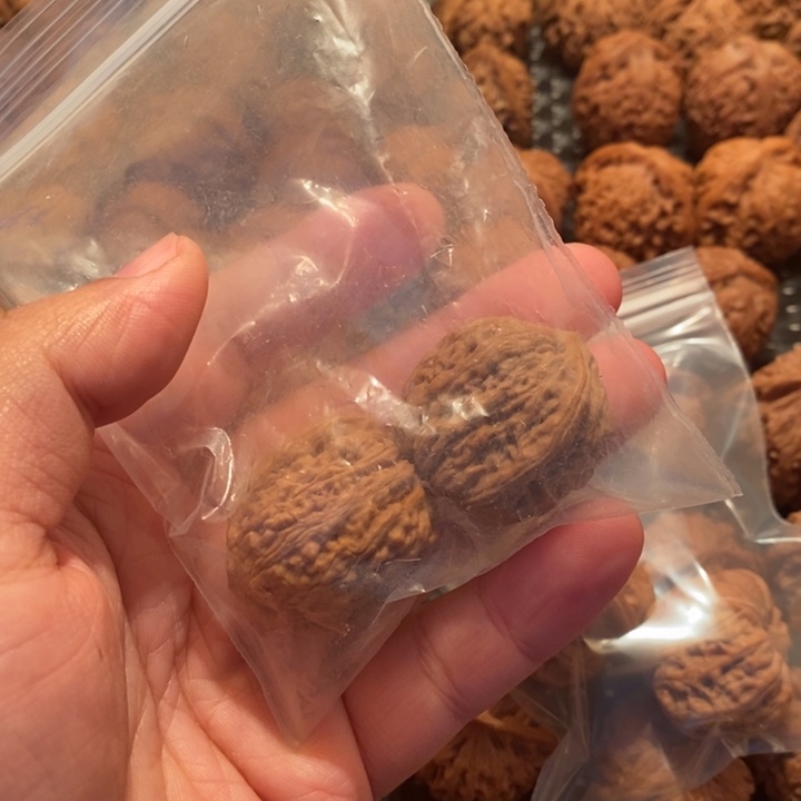 吊坠文玩核桃山****楼南疆