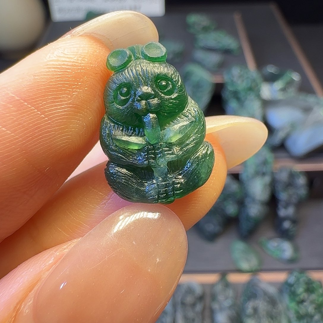 定制翡翠未镶嵌精品