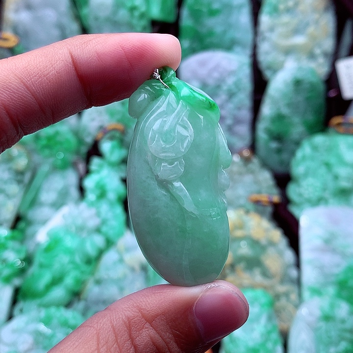 翡翠吊坠(不含链)未镶嵌