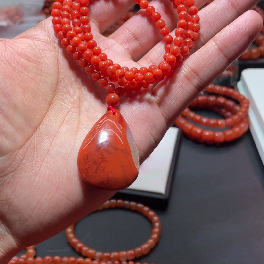 南红玛瑙手链未镶嵌