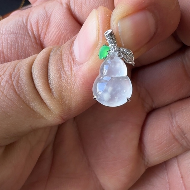 翡翠吊坠(不含链)18K金镶嵌