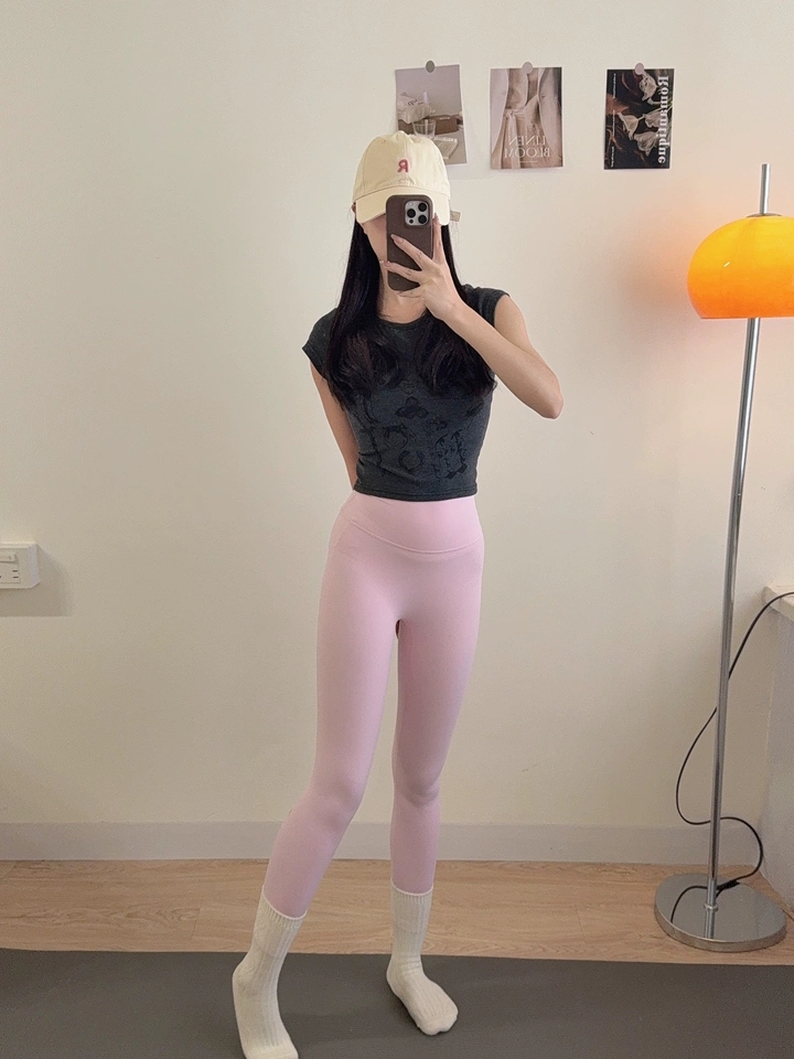 玛雅一片式裸感蜜桃臀健身裤女无尴尬线紧身裤高腰显瘦七分瑜伽裤