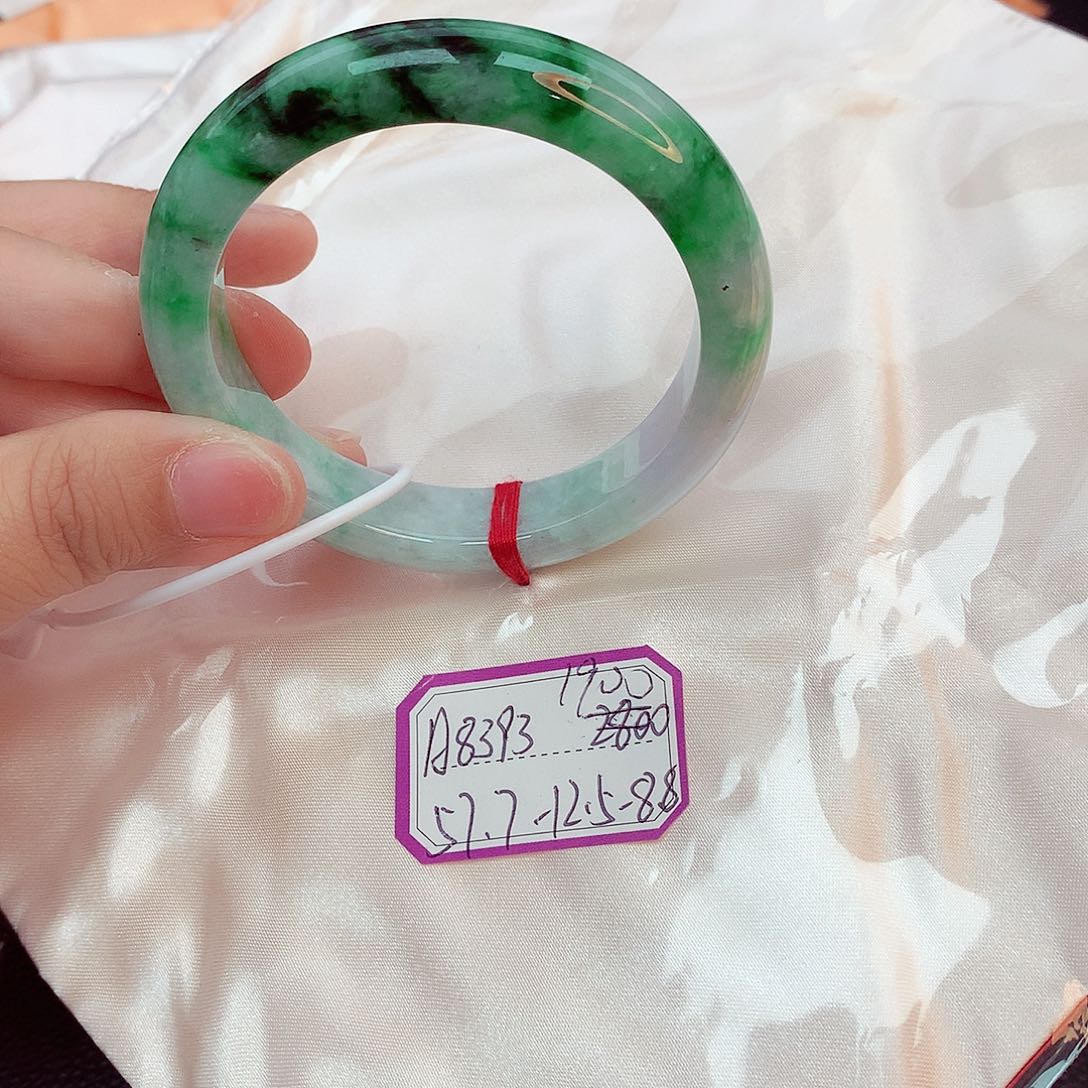 翡翠手镯未镶嵌天然缅甸翡翠A货