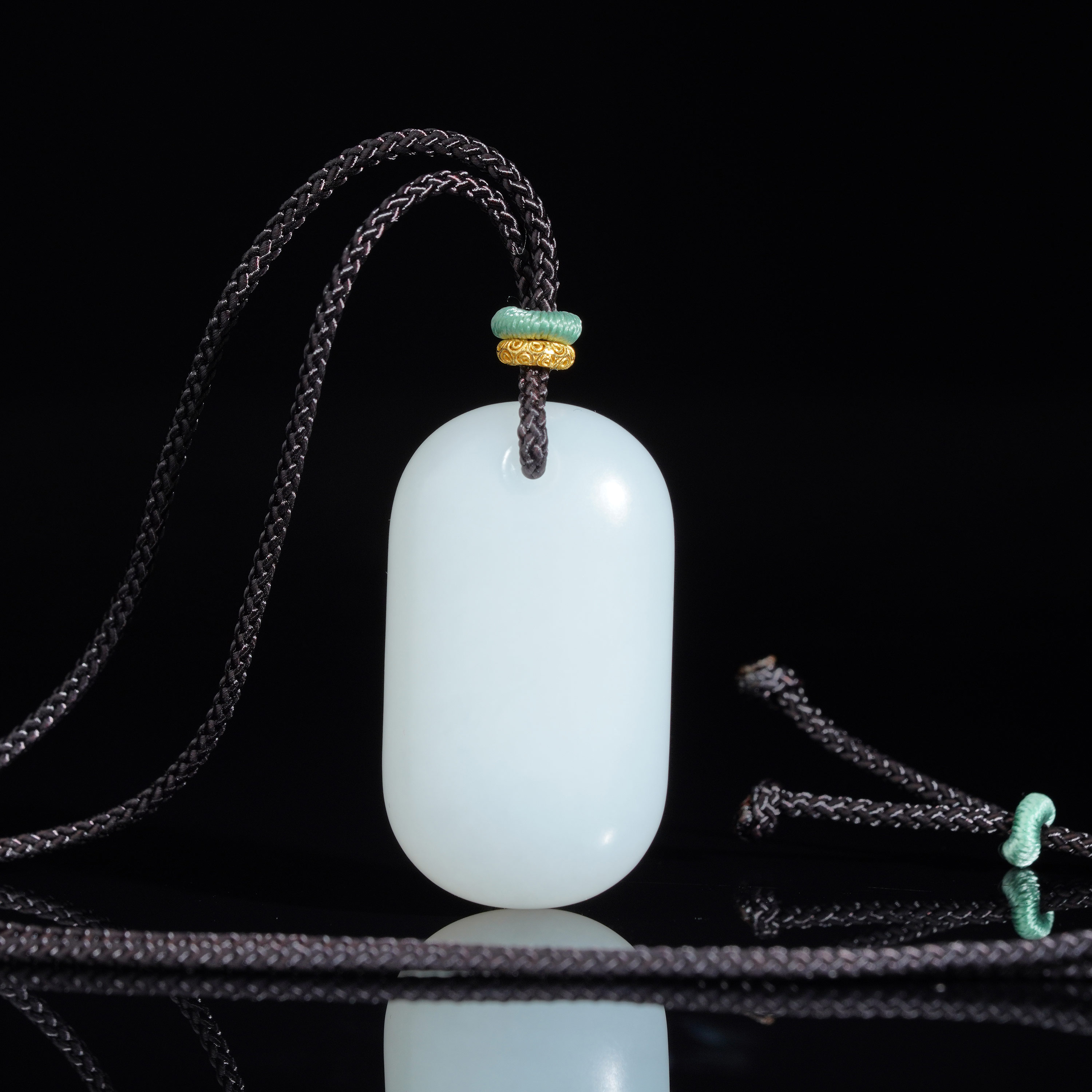 【冷月流光白】归家有福｜“小肥皂”精品俄巴沙羊脂白玉 37*21*12mm