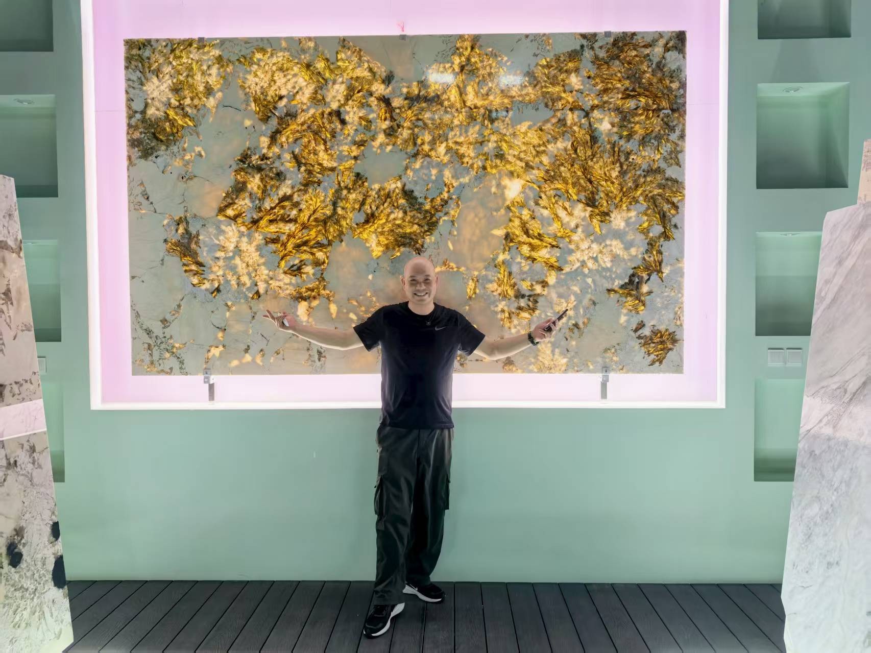 天然透光奢石用于别墅客厅电视玄关背景墙装修