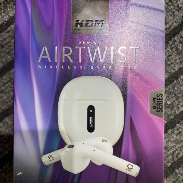 95新  KDM-W5入耳蓝牙耳机