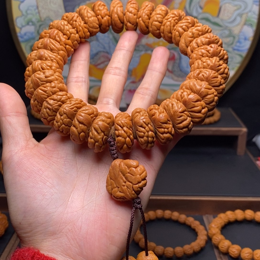手串桃核宝****?龙纹桃核豹子头