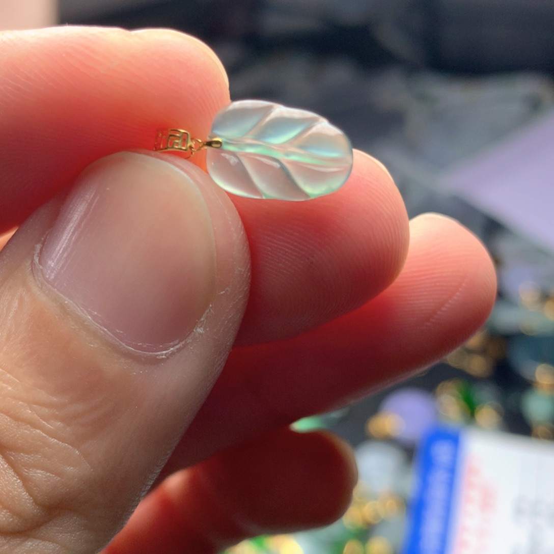 【闪购商品】颈饰18K金镶嵌翡翠翡翠