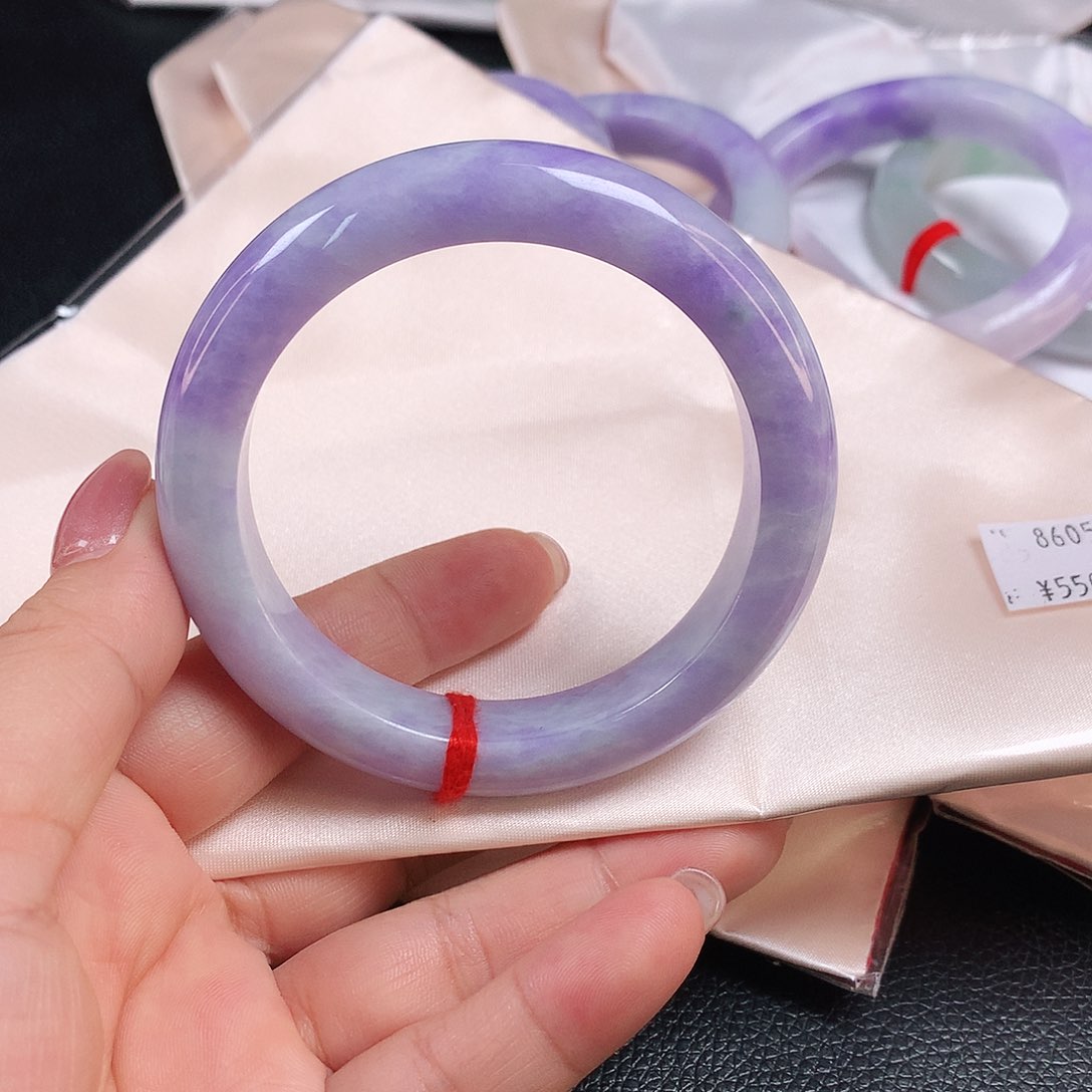 翡翠手镯未镶嵌梅*8605xcvbbbn