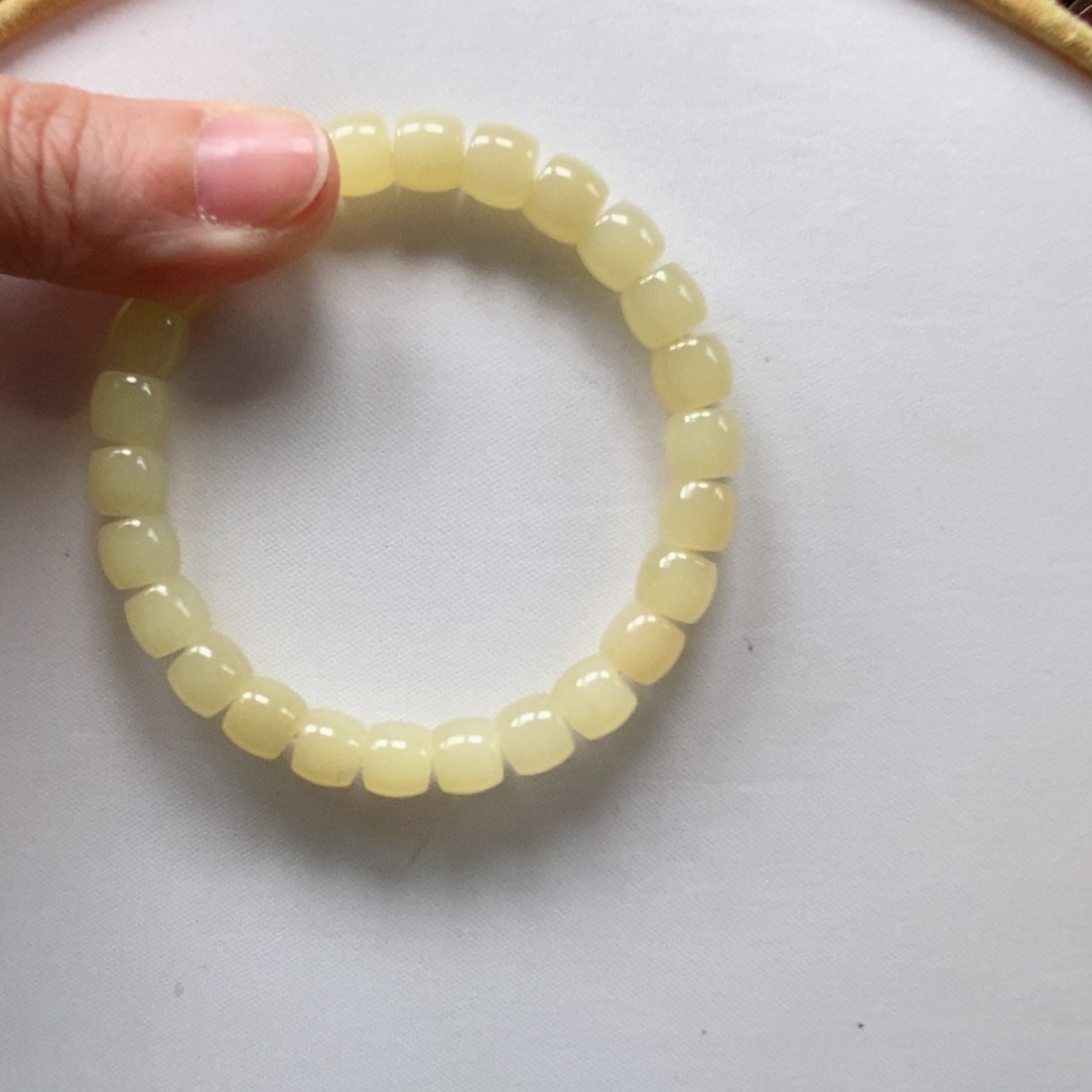 未镶嵌和田玉手链