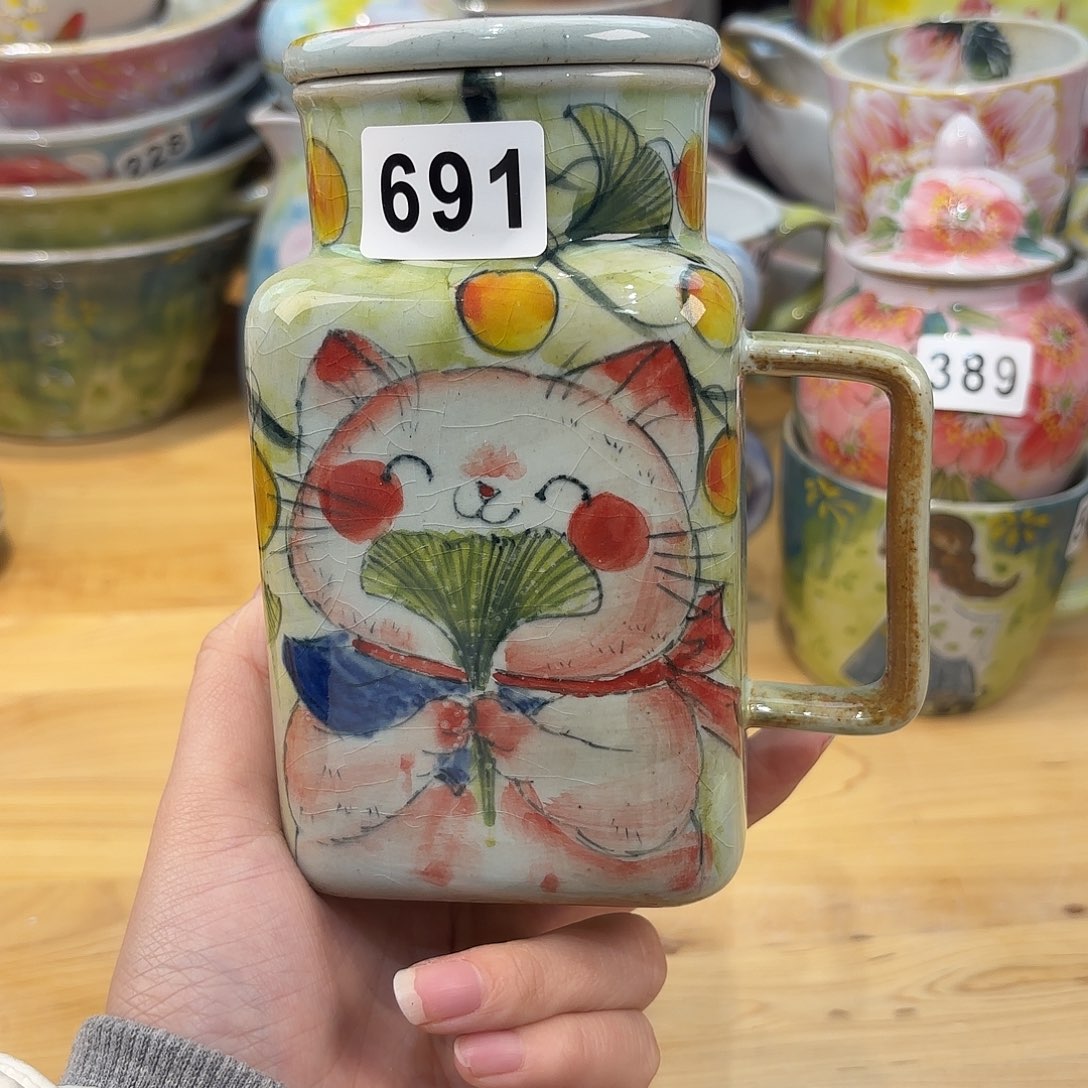 瓷片兔兔盖茨。兔兔